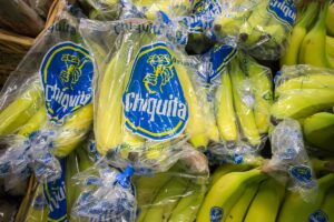 Koncern bananowy Chiquita w centrum skandalu: Milionowe dolary przekazane terrorystom