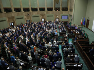 Sejm zabiera się za reformę Trybunału Konstytucyjnego. Pierwsze dwa projekty już na stole.