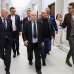 Tajne spotkanie w Sejmie. Czy Kaczyński przekonał PiS do wspólnego głosowania z KO?