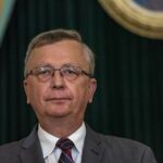 Prof. Fałkowski usunięty ze stanowiska dyrektora Zamku Królewskiego. Wicepremier Gliński ostro krytykuje decyzję