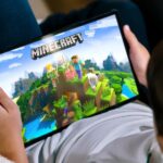 Czy "Fortnite" i "Minecraft" manipulują graczami? Europejska Komisja bada praktyki producentów gier.