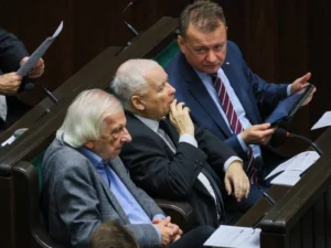 PiS rozważy wymianę Nawrockiego? Kaczyński wspomina o minimalnych szansach.