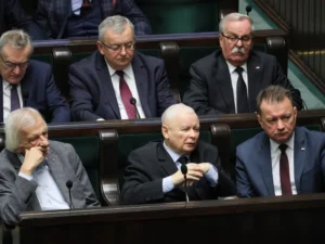 Sejm podjął decyzje dotyczące immunitetów deputowanych z PiS. Inne rozstrzygnięcie w przypadku Kaczyńskiego niż Suskiego.