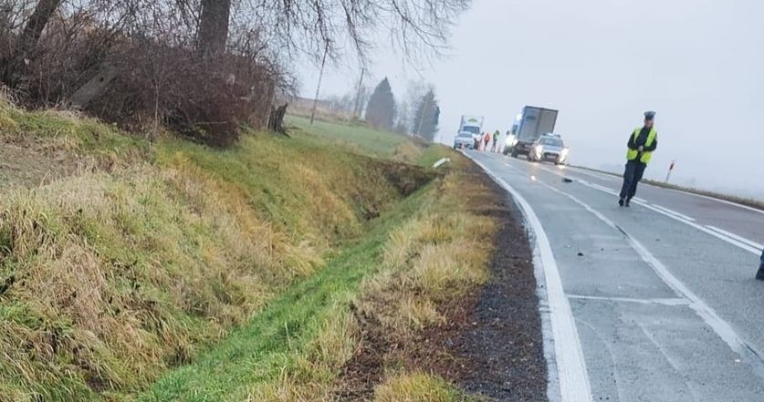 Tragiczny wypadek w okolicy Zamościa. 77-letnia kobieta zginęła potrącona.