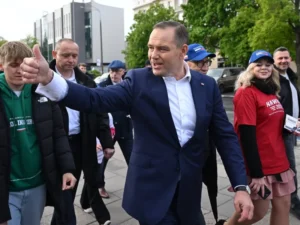 Sztab Nawrockiego opracował strategię na pokonanie Trzaskowskiego. Oto ich plan na drugą turę