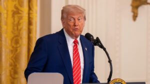 Donald Trump wydał dekret mający "przywrócić porządek" na ulicach miast w USA