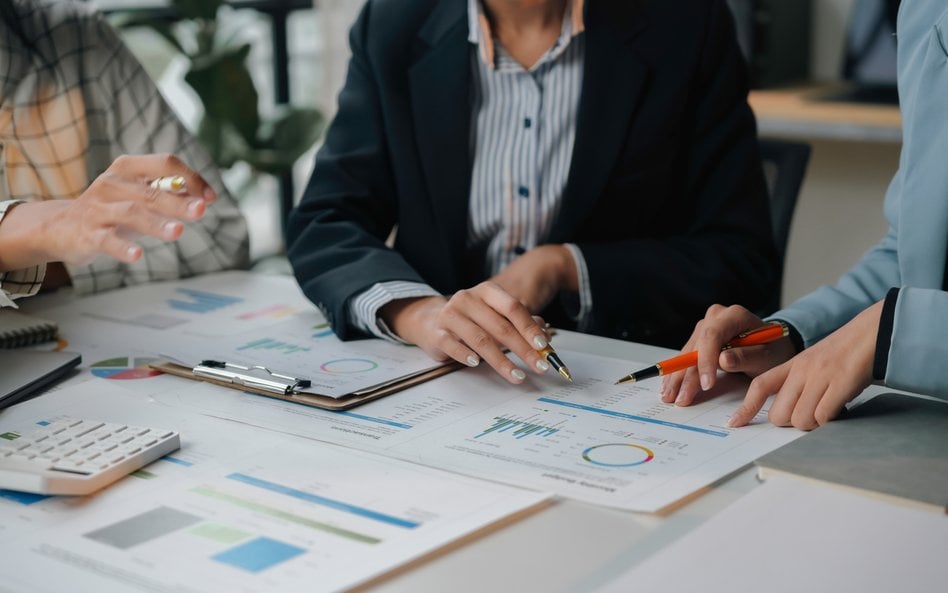 Jak rozwiązać kwestię raportów kwartalnych? Możliwe kompromisowe rozwiązanie