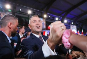 Nowy rekord poparcia dla prezydenta Nawrockiego w najnowszym sondażu