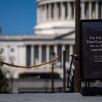 Przeredagowany tytuł: Paraliż budżetowy rządu USA – absurd amerykańskiego systemu politycznego