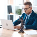 Podpisanie skargi przez osobę nieuprawnioną jako pełnomocnik – stanowisko NSA w sprawie konsekwencji