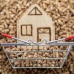 Ekologiczny pellet – ile prawdy w obietnicach? Polska biomasa a emisja CO2